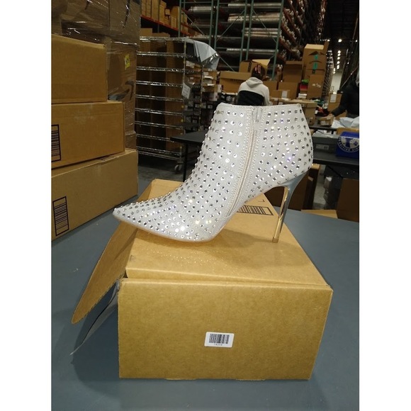 Steve Madden Shoes - Steve Madden Women's Primerra Bootie Shoes Silver 7.5